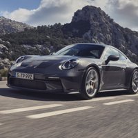 'Porsche' laiž klajā jauno '911 GT3' ar 'Touring' pakotni