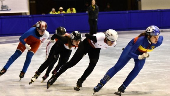 Latvijas sportistiem pieticīgi rezultāti Eiropas Jaunatnes ziemas olimpiādes pirmajā dienā