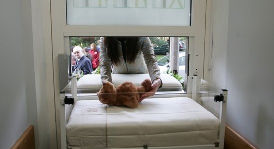 Atklāts Latvijā pirmais 'Baby Box – vieta bērna dzīvībai'