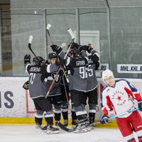 'Rīgas' hokejisti izbraukumā izcīnītā uzvarā gūst septiņus vārtus