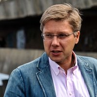 Ušakovs: Zolitūdes izmeklēšanas komisija nav bijusi 'brīva no visādu kaimiņu ietekmes'