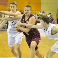 Latvijas U-16 basketbola izlase pirmo reizi vēsturē iekļūst EČ pusfinālā
