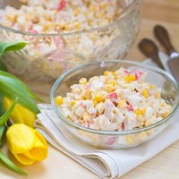 Salātu receptes ar nostalģijas garšu 8.marta svētku galdam