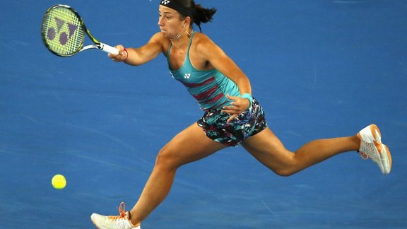 Sevastova smagā cīņā pieveic titulēto Stosuru Sevastova smagā cīņā pieveic titulēto Stosuru