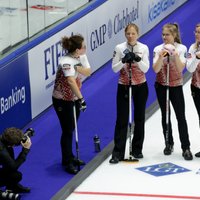 Latvijas kērlingisti sāks dalību Eiropas čempionātā Zviedrijā