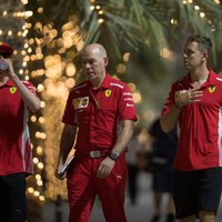 'Ferrari' piloti Fetels un Raikonens izcīna dubultuzvaru Bahreinas posma kvalifikācijā