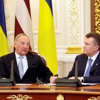 Берзиньш: Украине нужны досрочные выборы президента