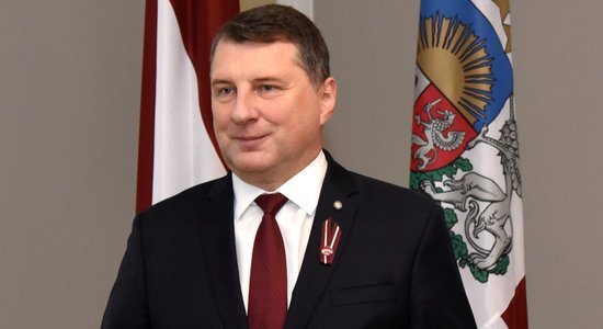 Вейонис встретится с Порошенко и примет участие в форуме памяти жертв Голодомора