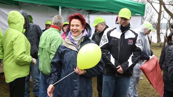 Pemjers un Saeimas priekšsēdētāja talko Strazdumuižā - 14