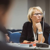 Елена Лукьянова. Языковые поправки для вузов нарушают права человека