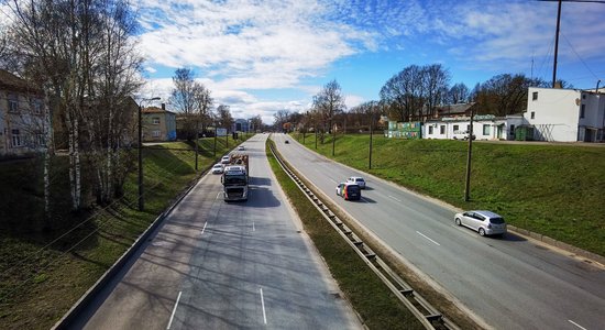 Оппозиционные депутаты Рижской думы раскритиковали проект реконструкции перекрестка Лиелирбес и Улманя гатве
