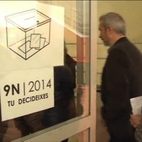 Video: Katalonijā simboliskajā balsojumā par neatkarību nobalsojuši 80,7% vēlētāju