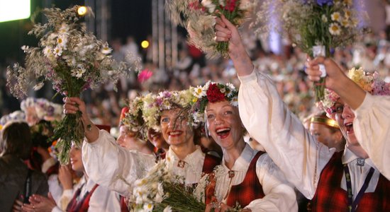 Gada pozitīvākie emociju sprādzieni kultūrā