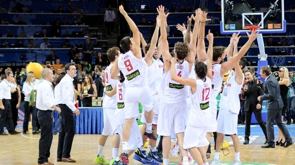 EČ basketbolā fināls, Spānija - Francija - 66