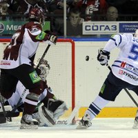 Poreja iespaidīgais spēka paņēmiens un Telkvists iekļuvis KHL nedēļas topos
