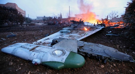 Video: Sīrijas opozīcija notriec Krievijas 'Sukhoi Su-25'; pilots nošauts