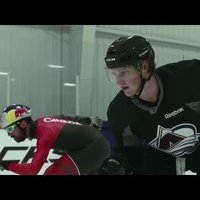 Video: Olimpiskais čempions šorttrekā un NHL uzbrucējs noskaidro, kurš ātrāks