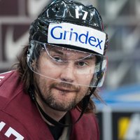 Laikraksts: Ņiživijs vairs nespēlēs Rīgas 'Dinamo'
