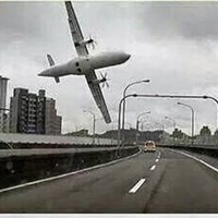 Taivānā avarējusi lidmašīna ar 58 cilvēkiem