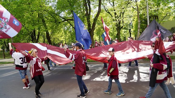 Hokejs, pasaules čempionāts 2023: Latvijas izlases līdzjutēju gājiens - 10