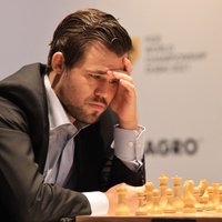 Kārlsens pēc neizšķirta tuvojas pasaules šaha čempiona titulam