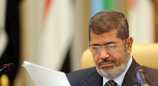 Novembrī sāks tiesāt Ēģiptes gāzto prezidentu Mursi