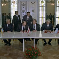 Шушкевич: я с удовольствием подписывал Беловежские соглашения
