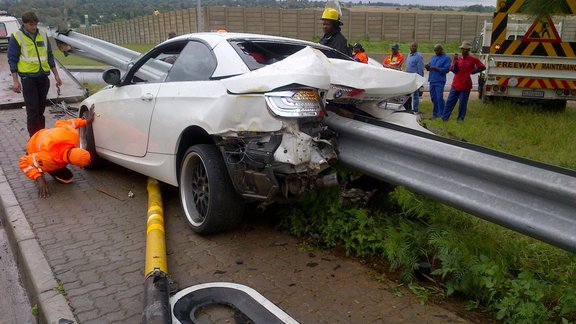 BMW 335i crash