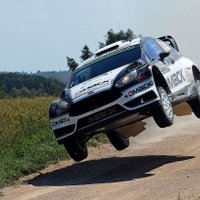 Igaunis Tanaks Polijas rallija beigās izlaiž no rokām savu pirmo WRC uzvaru