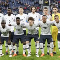 Francijas izlases futbolisti par uzvaru PK finālturnīrā saņems 400 000 eiro katrs