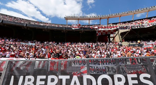 Dienvidamerikas klubu futbola galvenā spēle oficiāli pārcelta uz Spāniju