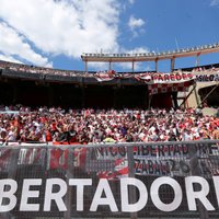Dienvidamerikas klubu futbola galvenā spēle oficiāli pārcelta uz Spāniju