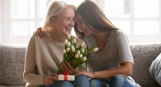 Мама одобрит: несколько креативных идей для подарков ко Дню матери