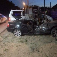 ФОТО: Авария на улице Маза Юглас - водитель BMW признался, что пил пиво