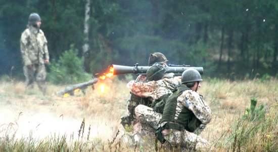 Эстонский эксперт: Латвия слаба и не сможет отбить военное нападение