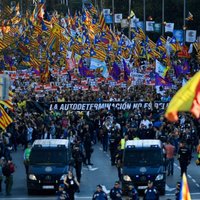 Foto: Madridē aizvadīts vērienīgs Katalonijas atbalstītāju mītiņš