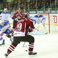 KHL pastarīšu spēlē Rīgas 'Dinamo' uzvar un atstāj 'sausā' Toljati 'Lada'