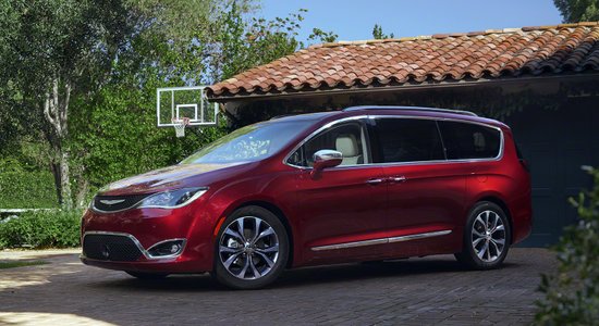 'Chrysler' atvadās no 'Voyager' un tā vietā piedāvās jauno 'Pacifica'