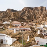 Туристов прогоняют не везде. Эти места в Испании ждут в гости новых путешественников