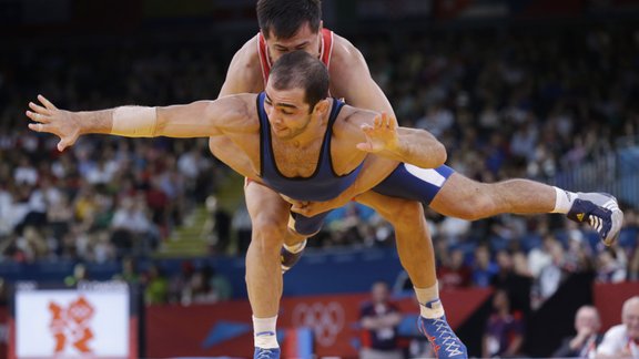 Roman Vlasov wrestling