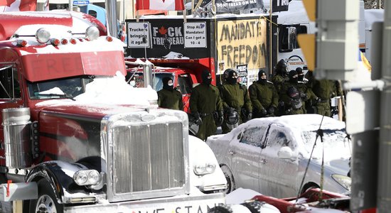 Protestos pret Covid-19 ierobežojumiem vērojama ārvalstu iejaukšanās, ziņo Kanādas ministre