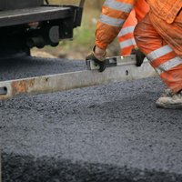 В Латвии начался сезон ремонта дорог