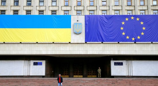 Глава Еврокомиссии обсуждает в Киеве заявку Украины на вступление в ЕС