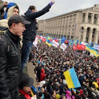 Евромайдан в Киеве: блокировано здание правительства Украины