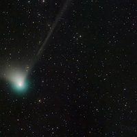 Mūs apciemos 50 000 gadu neredzēta komēta. Kā to pamanīt?