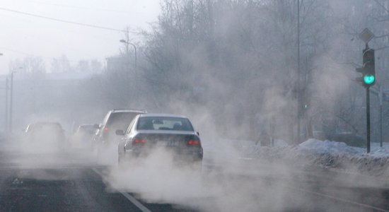 Ļoti slikto gaisa kvalitāti Latvijā izraisījis piesārņojums no Polijas