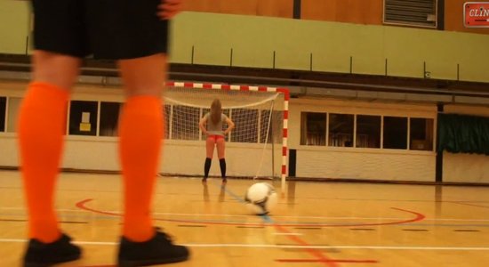 Video: Futbola treniņa un pretcelulīta masāžas apvienojums