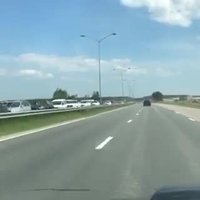 Video: Pie iebraukšanas Jūrmalā izveidojies milzu sastrēgums