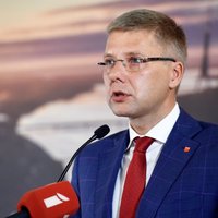 Ушаков на съезде "Согласия" критикует правящие партии за нежелание ничего менять