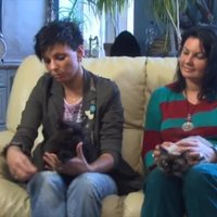 Video: Ieva Pļavniece ar sievu izrāda savus mīluļus
